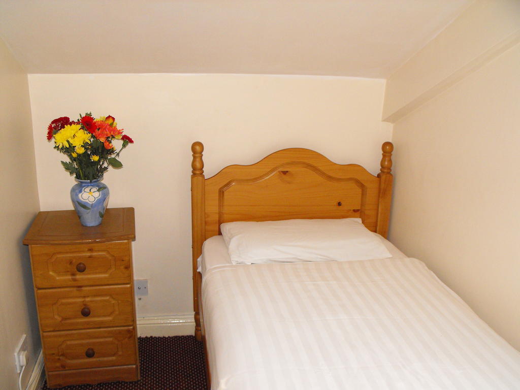 Hazelbrook Lodge Dublin Room photo